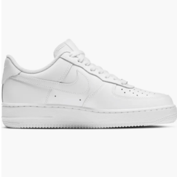 Nike Court Vision Low Sneaker (Women) - Picture 7 of 13